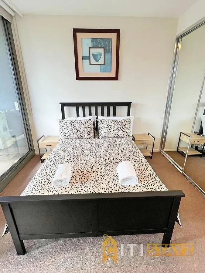Bright In Braddon! 1 Bd 1Bth Apt Canberra Australia