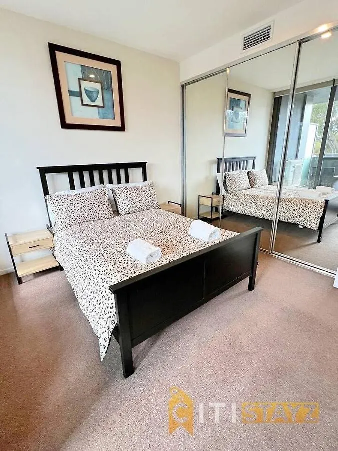 Bright In Braddon! 1 Bd 1Bth Apt Canberra