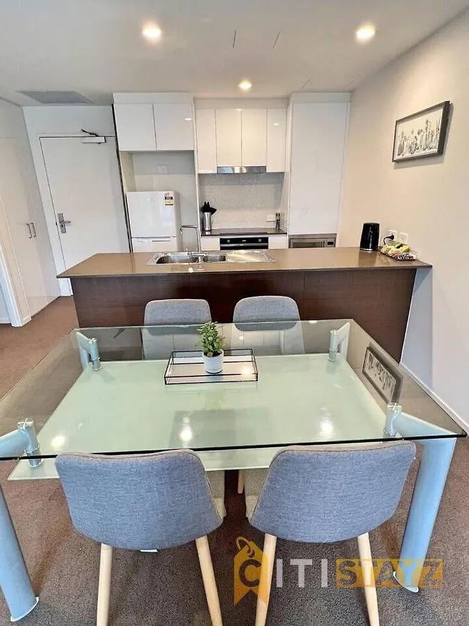 Bright In Braddon! 1 Bd 1Bth Apt Canberra 0*,  Australia